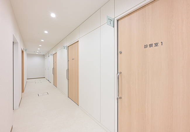診察室前